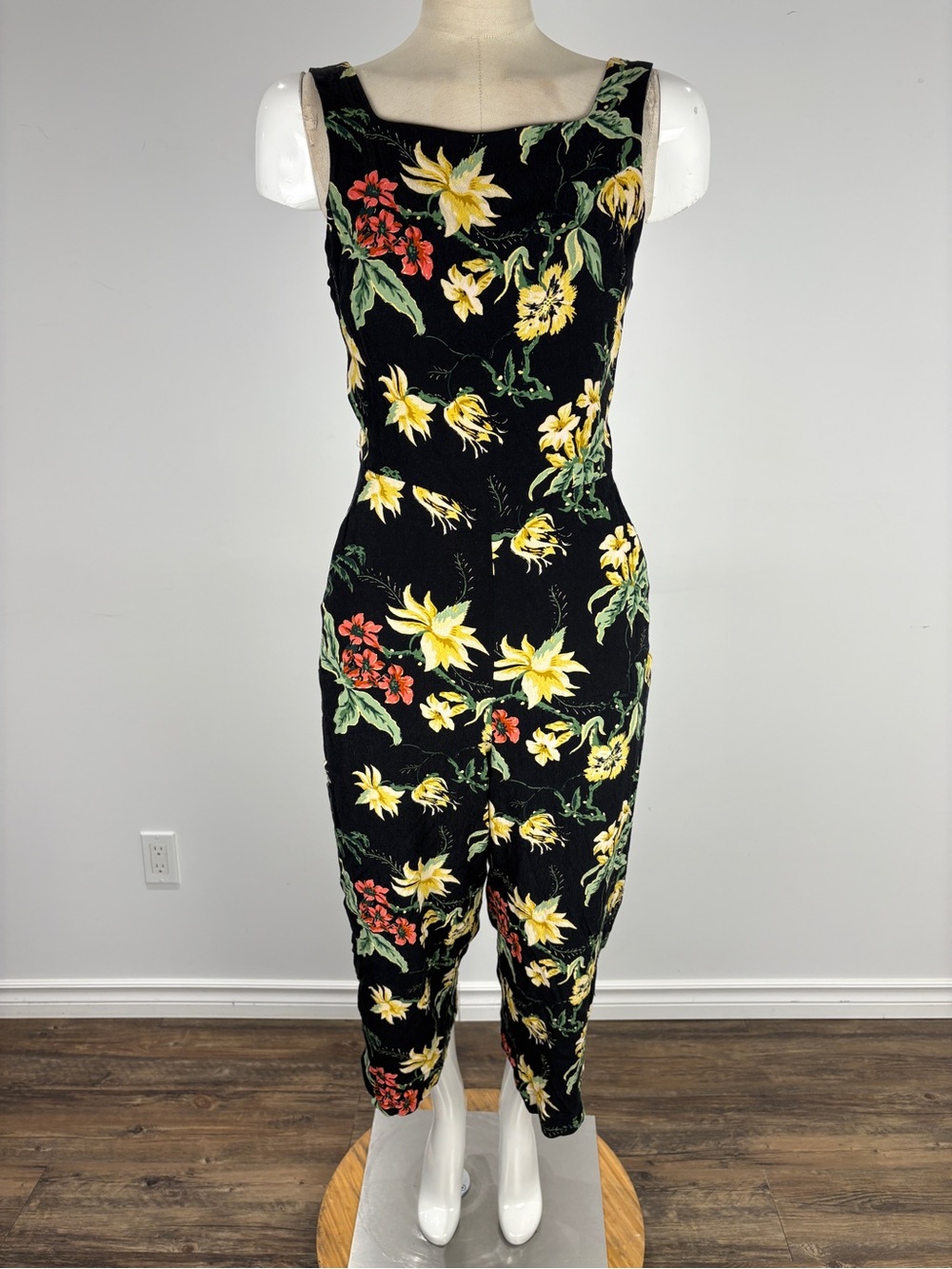 Aritzia Wilfred Ecoulement Wide Leg Jumpsuit - 4 Black Floral Tropical